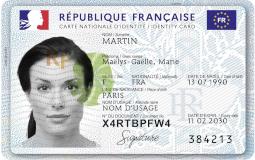 La nouvelle carte nationale d'identité au format carte bancaire se déploie en Lozère